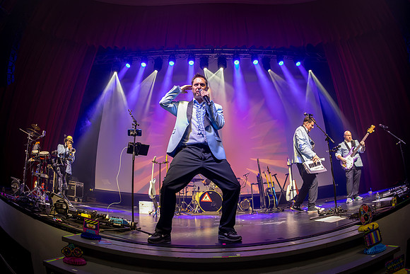 16may26_©jamieford_PooLiveCrew_Ridglea-123