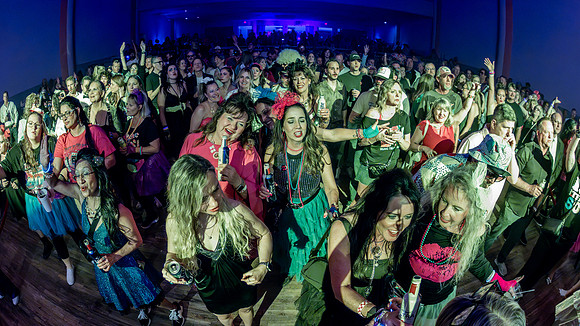 16may26_©jamieford_PooLiveCrew_Ridglea-89
