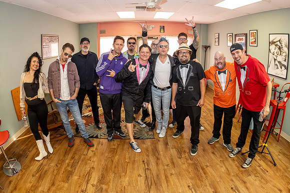 16may26_©jamieford_PooLiveCrew_Ridglea-10