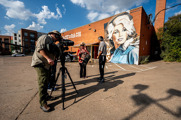 11sep26_©romanpena_DollyMural-12