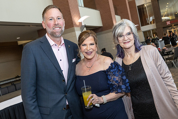 25jan25_©jamiebford_HappyHour-13
