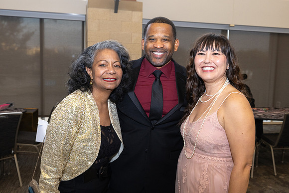 25jan25_©jamiebford_HappyHour-16