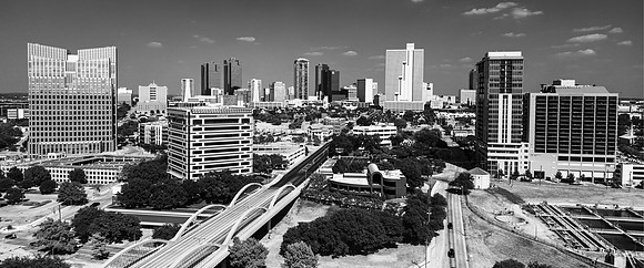 01sep23_©DMartinez_BW_FTW_Skyline